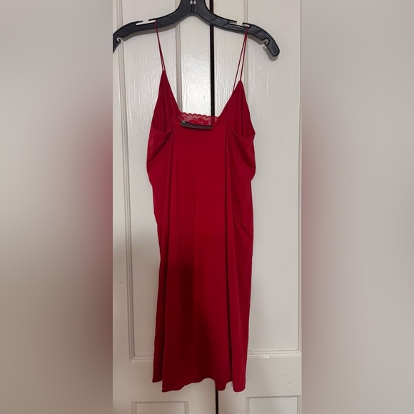 Natori Lace Affair Slip in Red - Picture 4 of 5